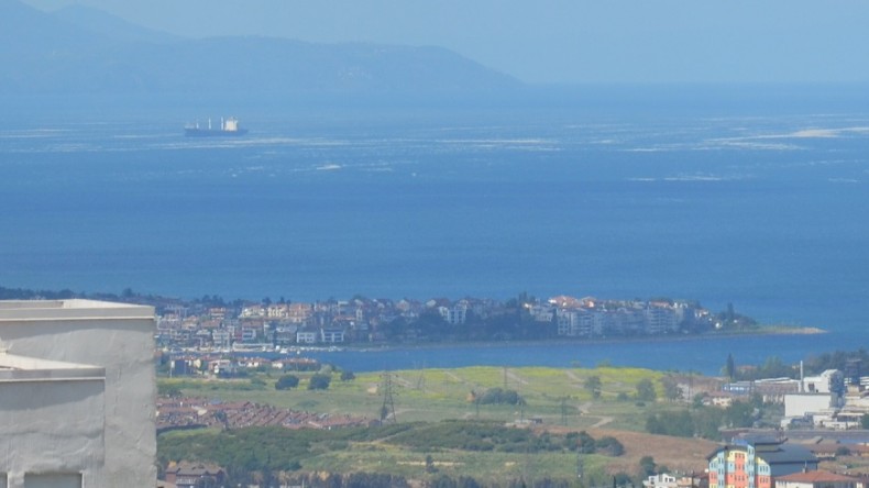 Poyraz, deniz salyasını Darıca-Yalova-Tuzla arasında topladı