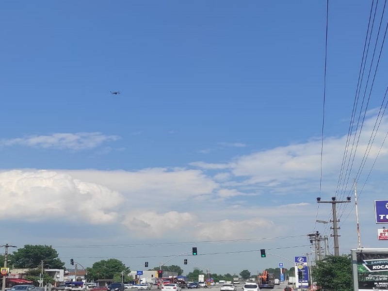 Kocaeli Trafik ekiplerinden droneli denetim