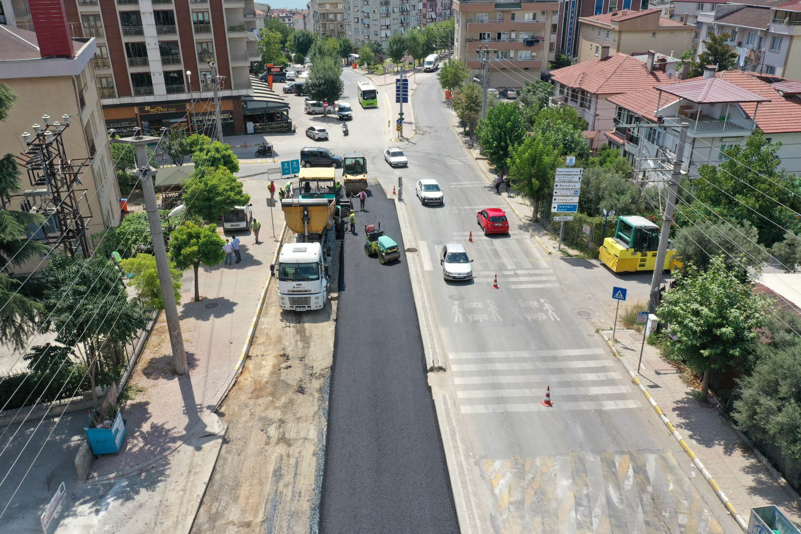 Darıca Tuzla Caddesi’nde yol konforu arttırılıyor