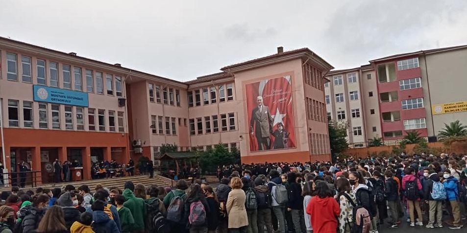 Mustafa Üstündağ Ortaokulu’nda Atatürk’ü Anma Programı Yapıldı