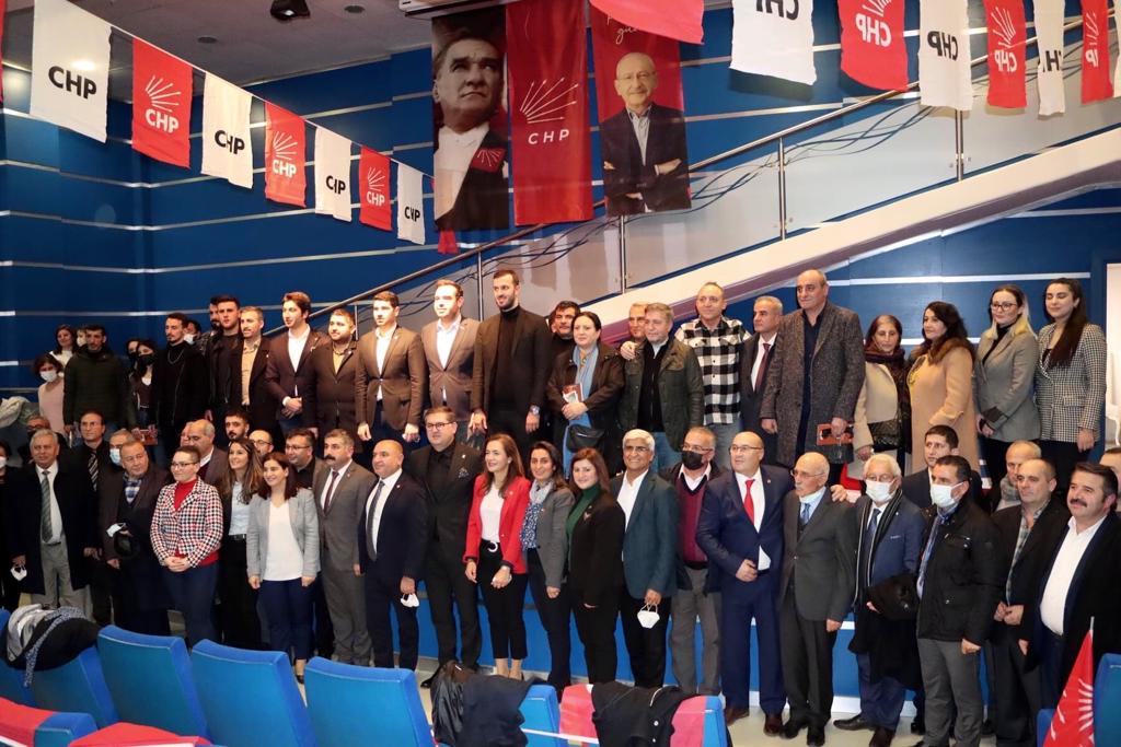 CHP’de Katılım Töreni: 152 Yeni Üye Katıldı