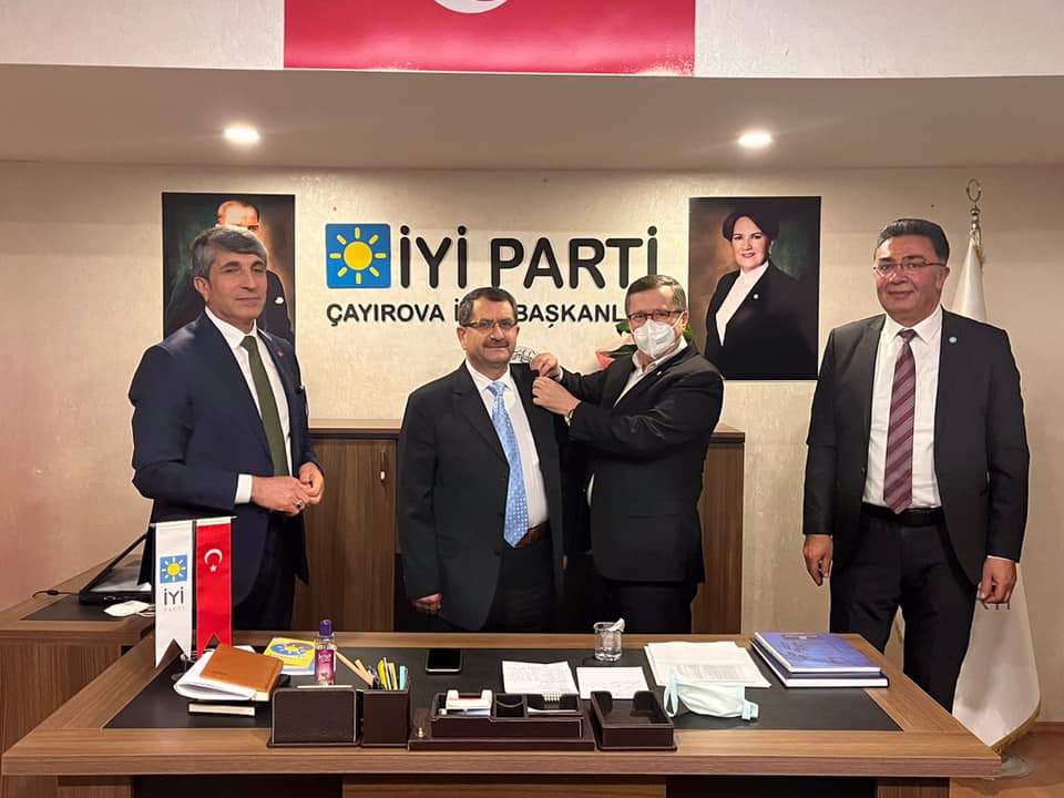 Çayırova çıkarması yapan İYİ Parti Kocaeli Milletvekili Lütfü Türkkan: “Kocaeli’de gücümüze güç katmaya devam ediyoruz.”