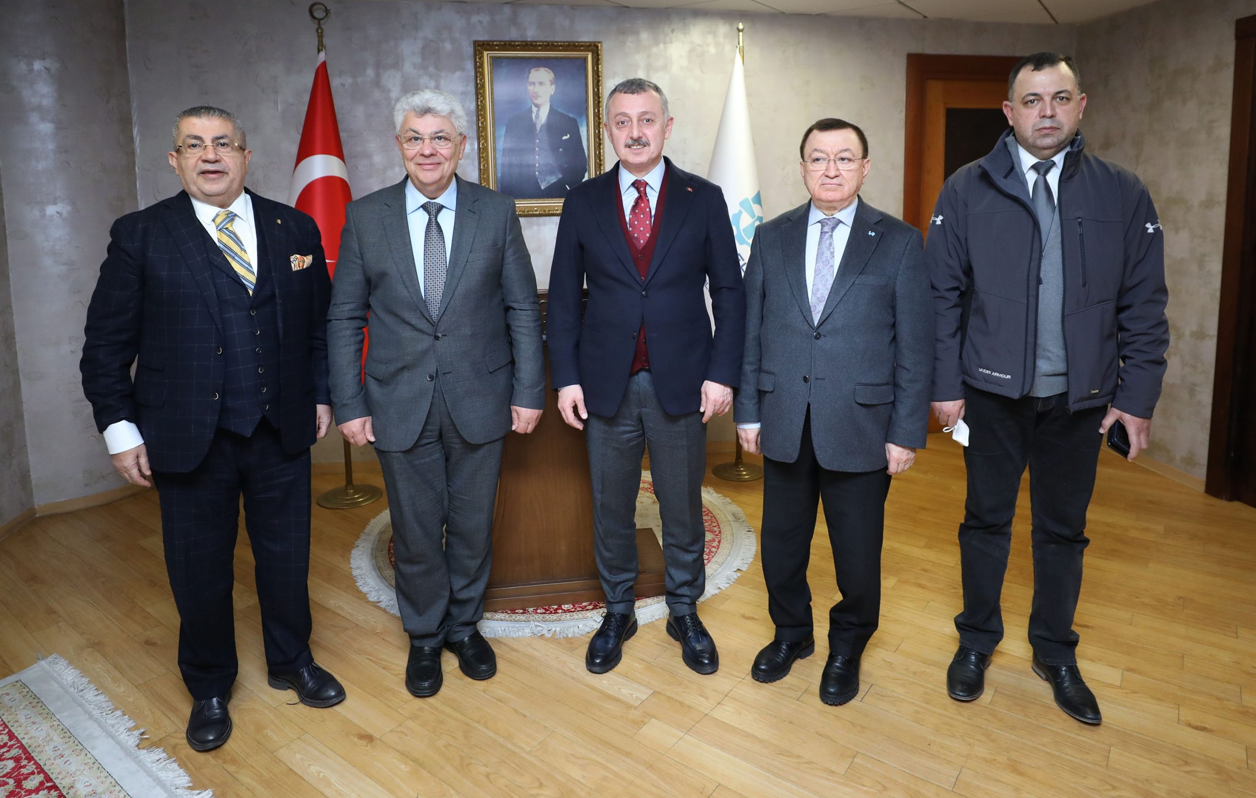 Başkan Büyükakın, yabancı heyeti kabul etti
