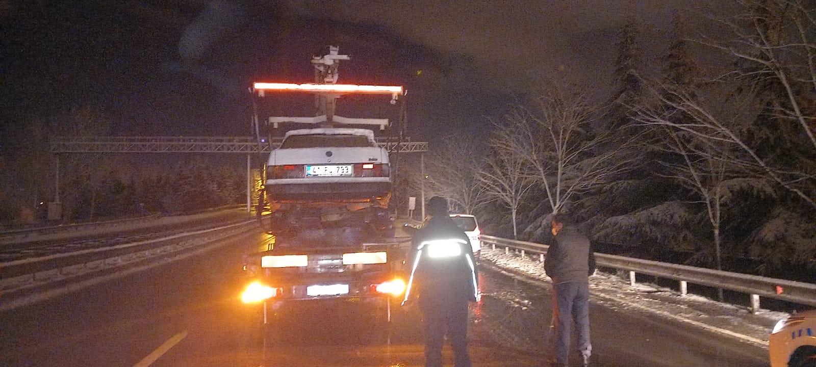 Kocaeli Büyükşehir Zabıtası kar mesaisinde