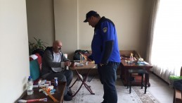ÖRNEK DAVRANIŞ: Büyükşehir Zabıtası,  Mehmet amcanın imdadına koştu