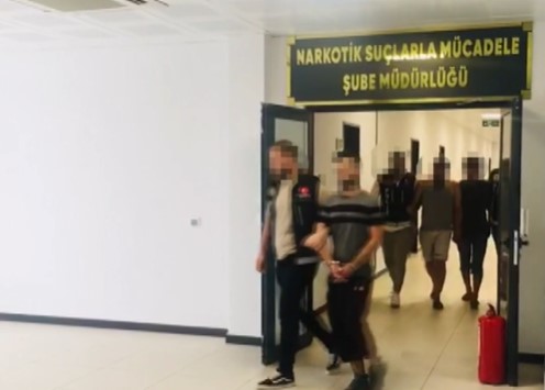 Polis’ten Uyuşturucu Operasyonu, 8 kişi yakalandı, 4 kişi tutuklandı