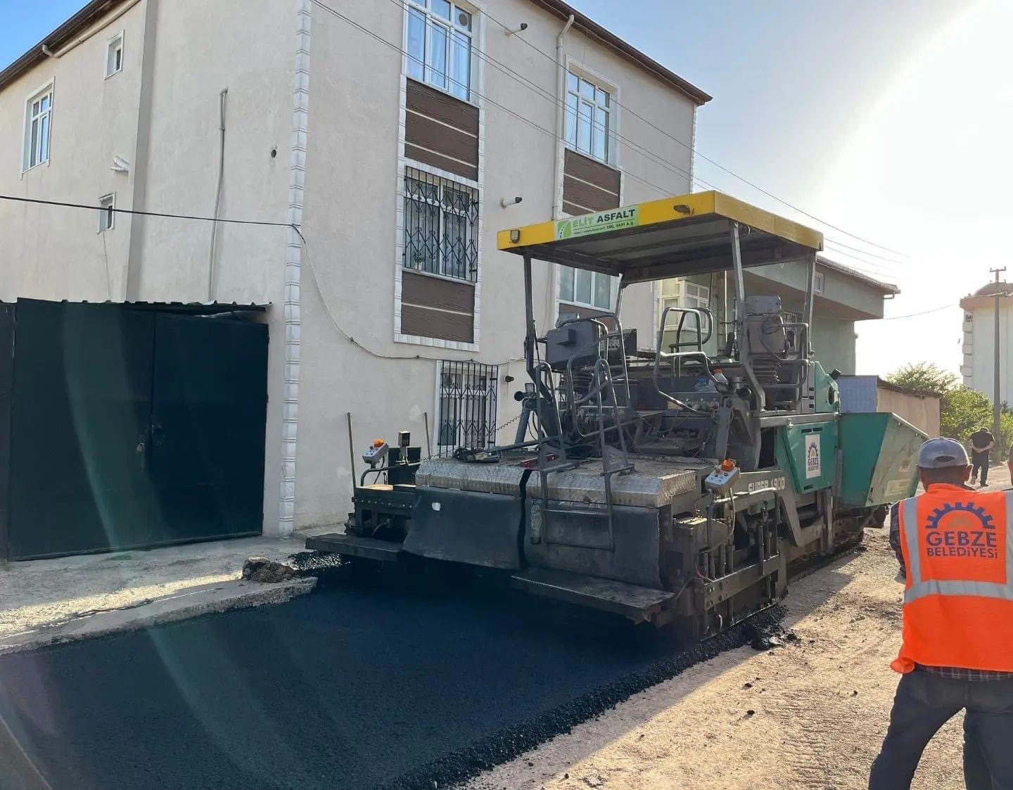 Gebze’de asfalt serim çalışmaları sürüyor