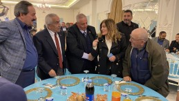 Serap Çakır muhtarlara şöyle seslendi; ‘Türkiye’nin çözülemeyecek sorunu yok, çözecek kadroları iş başında değil’
