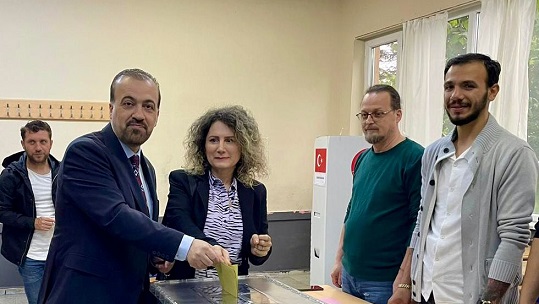 Talus, “Bu sabah ilk işimiz oyumuzu kullanmak olsun”