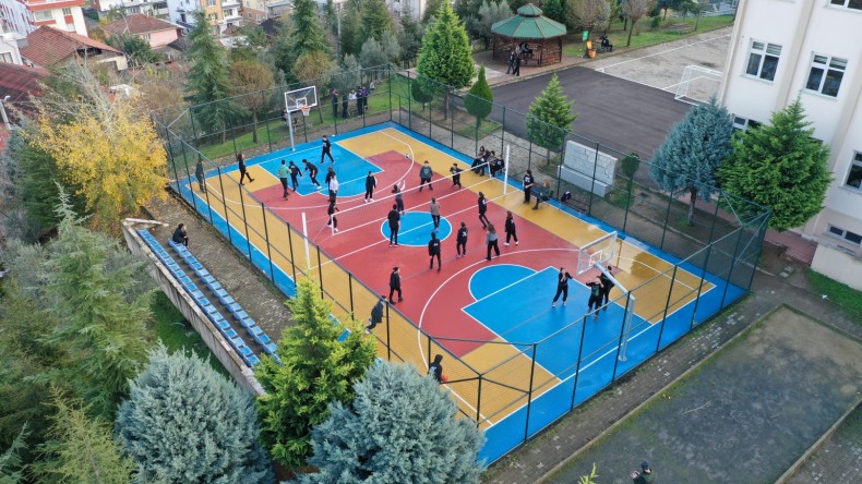 Büyükşehir’den 120 okula dahabasketbol ve voleybol sahası