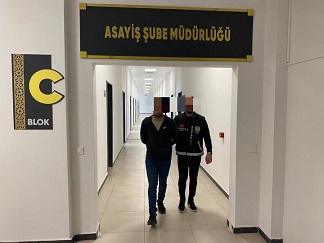8 yıl ağır hapis cezası ile aranan şahıs, düzenlenen operasyon ile yakalandı